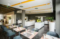 Best Western Plus Lakeside Hotel - breakfast