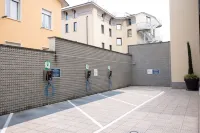 Hotel Ovest - parking
