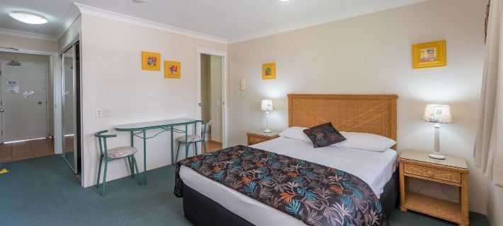 Aruba Beach Resort Hotels in Broadbeach