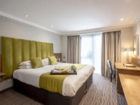 Hogs Back Hotel & Spa Nr Farnham Hotels in Farnham