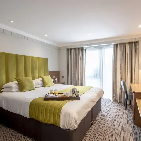 Hogs Back Hotel & Spa Nr Farnham