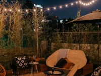 The Wild Oscar Hotels near Casa del Lago