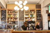 The Rose Hotel & Motel - Barer