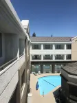 Country Inn & Suites by Radisson, San Jose International Airport, CA - Family