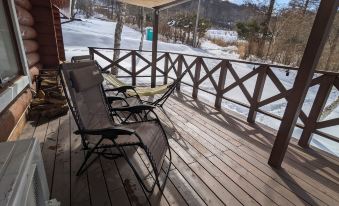Log Cabin Rentals & Finland Sauna Step House