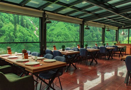 아이더 빌라 드 펠리트 호텔