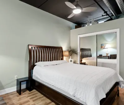 Luxurious 2Bdr Loft-Condo Grand Haven 12