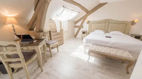The Originals Boutique Hôtel les Poèmes de Chartres in Chartres