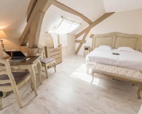 The Originals Boutique, โรงแรม Les Poèmes de Chartres โรงแรมในชาทร์