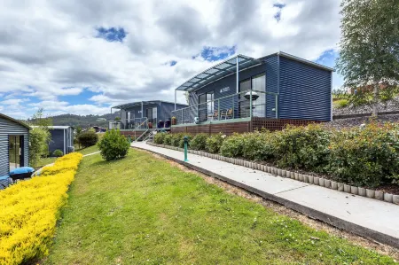 Port Huon Cottages