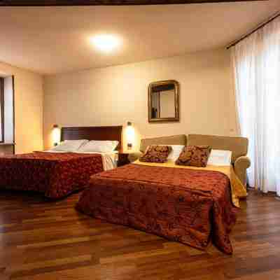 Dimora San Secondo Rooms