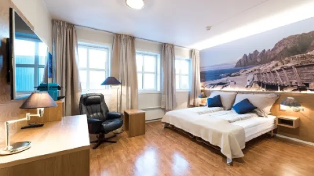 Senja Hotell โรงแรมใน