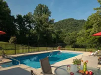 Orchard House B&B Hotels in Nelson County