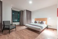 Super OYO Townhouse 2 Hotel Gunung Sahari