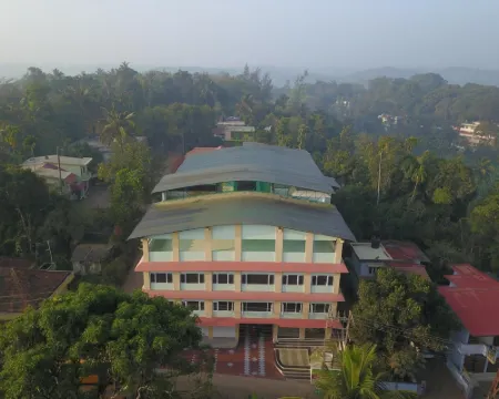 Hotel Wayanad Square Hotels in Mananthavady