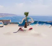 Eco Bay Surf House - 2-Star