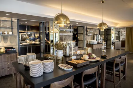 Hooks Herrgård Отели в г. Вагерюд