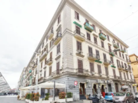 スカラマンティコ ルームズ ナポリのホテル