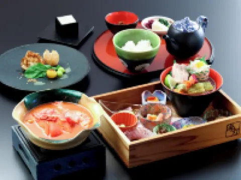 武迷阿卡里酒店 冰見市酒店