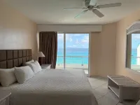 Sapphire Beach Club Resort Hotels near Maho Beach