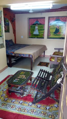 Shyam Palace Guest House - Mountain view