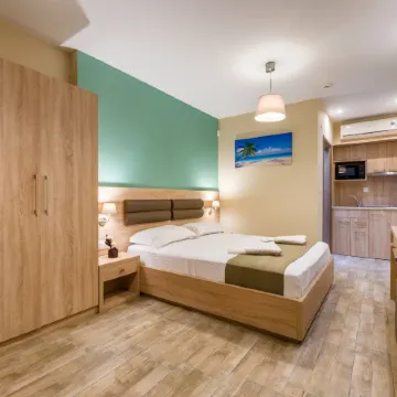 Lagaria Luxury Rooms & Apartments