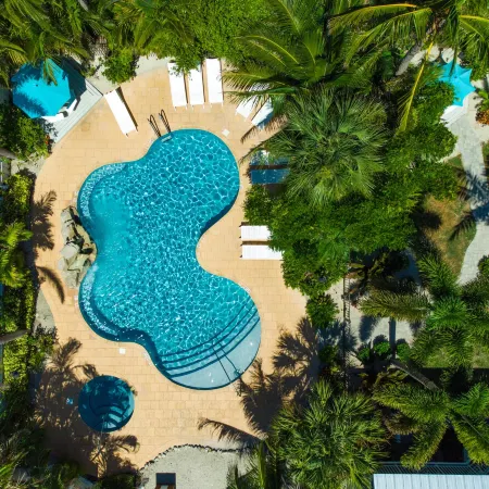 Tropical Breeze Resort