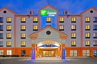 Holiday Inn Express & Suites Meadowlands Area Hotels in Hasbrouck Heights
