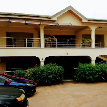 The Golden Apple Guest House Hotels near Kaneshie Market Complex