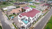 The Crest Lodge Limited Hotels near Leopards Hill Mall
