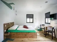 Bratwursthotel (Metzgerei Böbel) Hotels in Roth