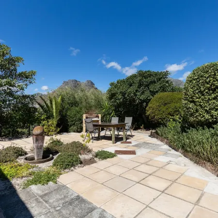 Hout Bay Hilltop Отели рядом с достопримечательностью «Гора Чапманс-Пик»