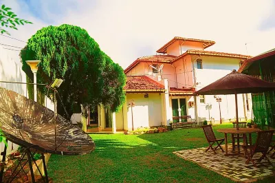 Ared Villa