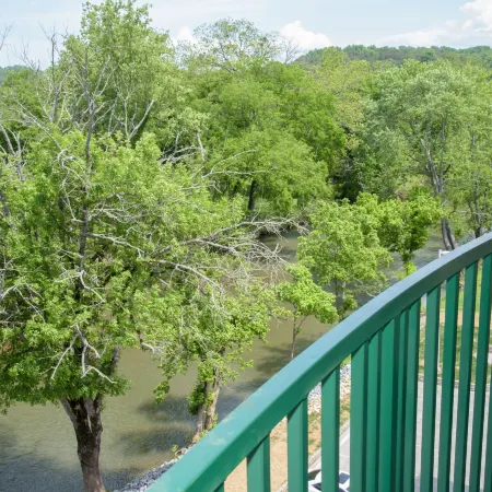 Pigeon River Inn