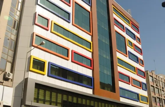 森巴拉克市酒店