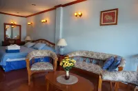 Dee-Lek Guesthouse and Restaurant