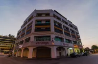Mornington Hotel Sitiawan Hotel dekat Lumut Yacht Club