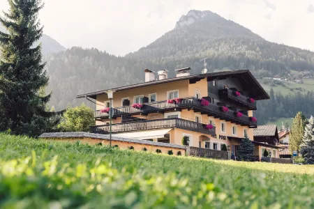 Posthotel Отели в г. Валле-Аурина