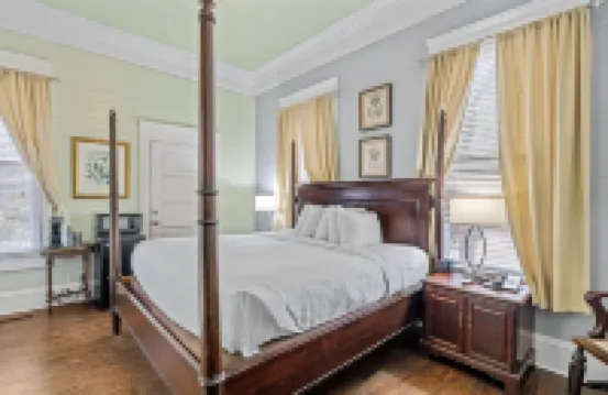 Coombs Inn & Suites