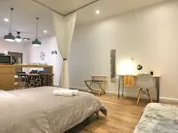 IBook4 Deluxe 2 Bedroom Gurney Suite by IBook Homestay Hotels in Bandaraya Georgetown