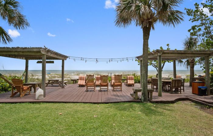 Beach Place Guesthouses