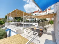 Villa Balarin Hotels in Bol