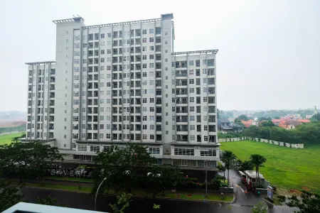 Exclusive 1Br Casa de Parco Apartment Near Aeon Mall Отели в г. Cisauk