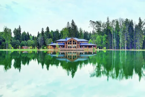 Cosmos Collection Izumrudny les Hotel