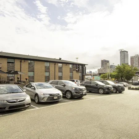 Holland Hotel Free Parking Jersey City