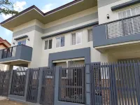 Restful 3Br Hillside Duplex House