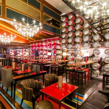 Caesars Palace Отели рядом с достопримечательностью «Лас Вегас Стрип»