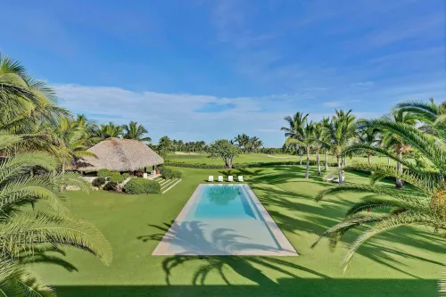 Magnificent 5BR Modern Tropical Villa With Pool