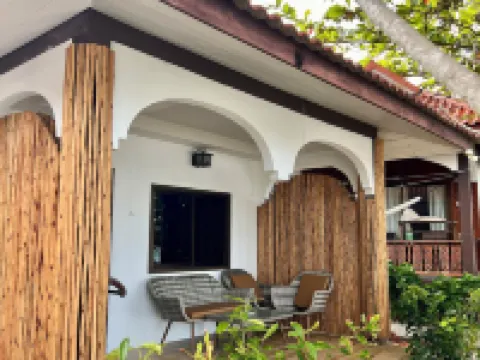 Pen's Bungalow Koh Phangan Hotels near Thong Nai Pan Beach