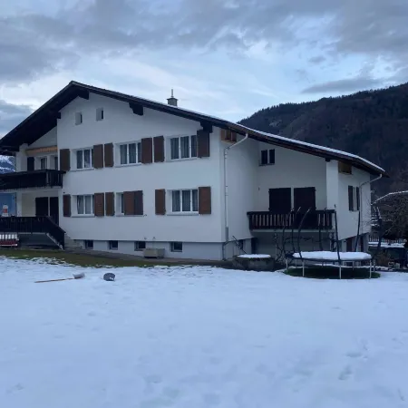 Spring Inn Apartments